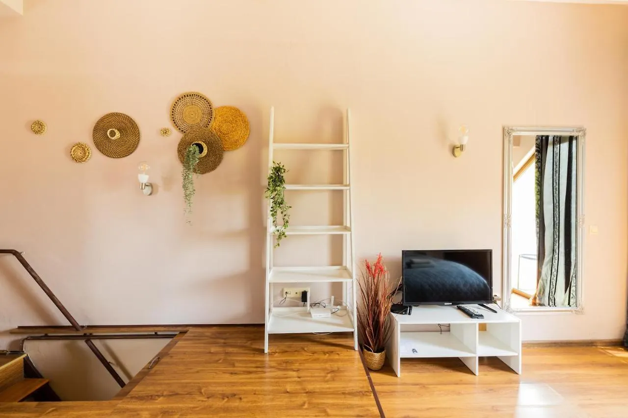 Apartment Quiet & Modern Maisonette Varna