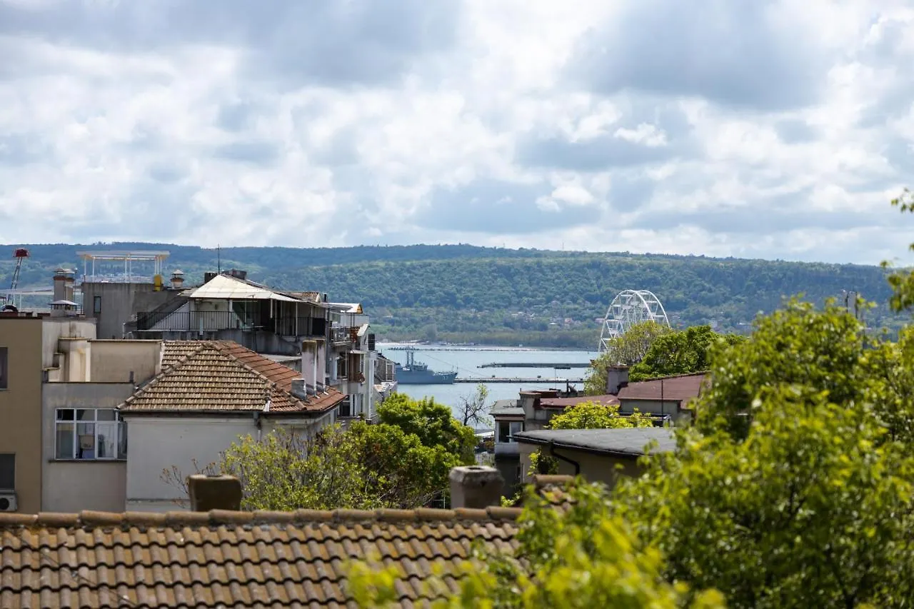 Quiet & Modern Maisonette Varna Apartment