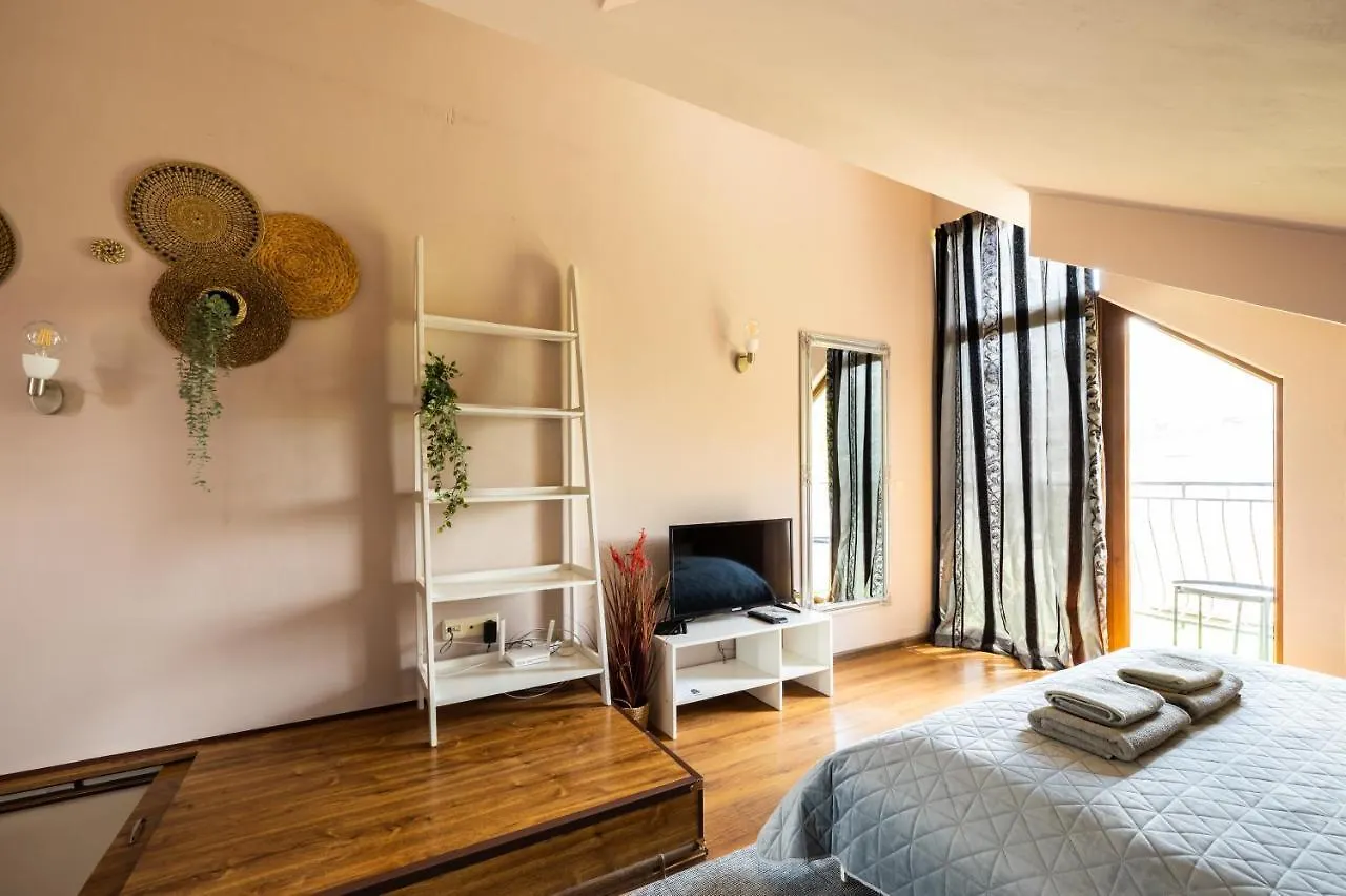 Quiet & Modern Maisonette Varna